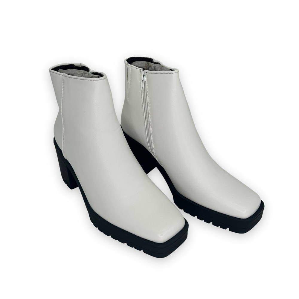 White Women's Ankle Boots with Block Heel - Picture 9 of 11